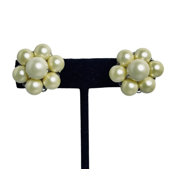 Vintage Marvella Silver Tone With Pale Yellow Cluster Clip On Earrings (5777) - Picture 1 of 6